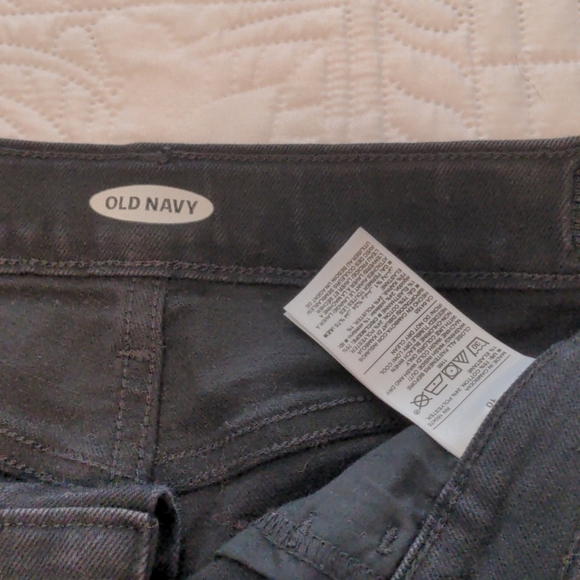 Old Navy black shorts 90s distressed - Picture 3 of 3